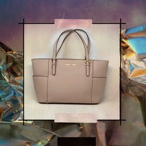 Michael Kors East West Jet Set Tote